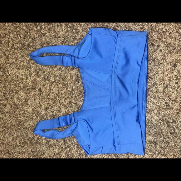 Nike Essential Women's Scoop Neck Midkini Swim Top  [COPY] - Picture 3 of 12